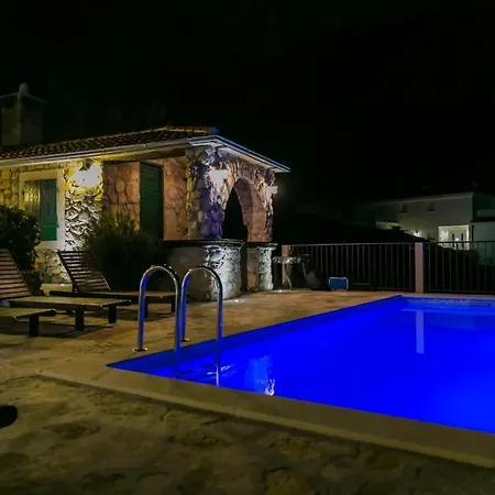 Luma - Makarska Exklusiv Baska Voda